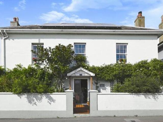 House for sale in Wick, Clapham