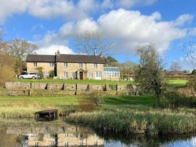 House for sale in Llandeilo, Wales