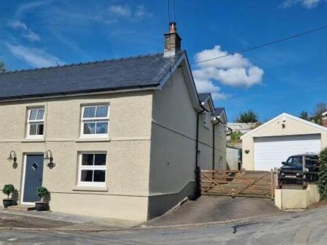 House for sale in Llandeilo, Wales