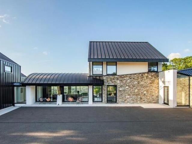House for sale in Llandeilo, Wales