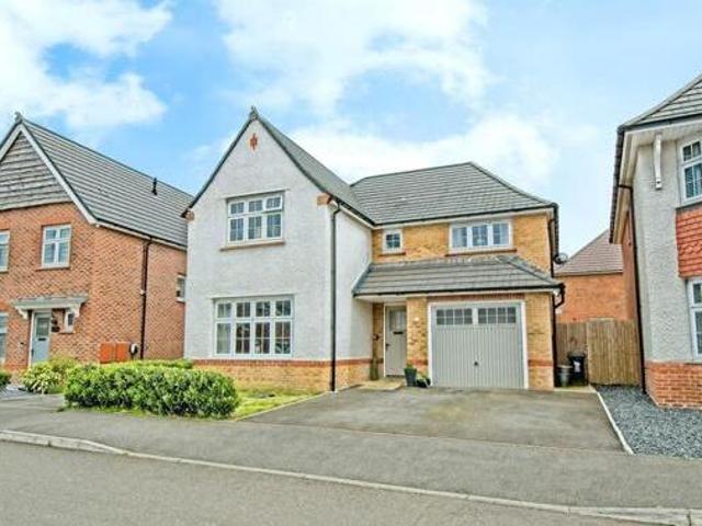 House for sale in Newport