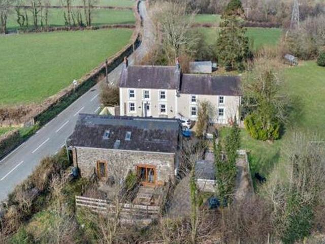 House for sale in Llanybydder, Wales