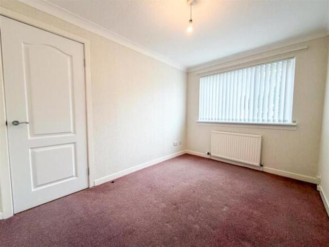 Farm for sale in Uddingston, Scotland