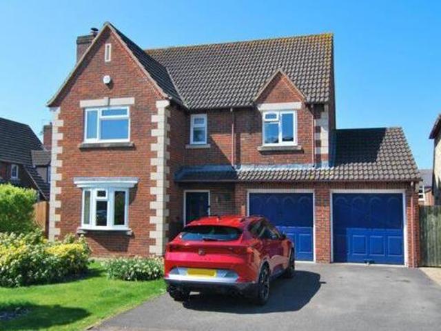 House for sale in Gloucester, Gloucestershire