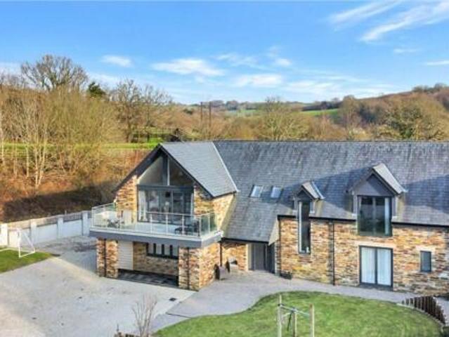 House for sale in Lostwithiel, Cornwall