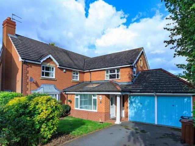 House for sale in Elmfield, Leicestershire