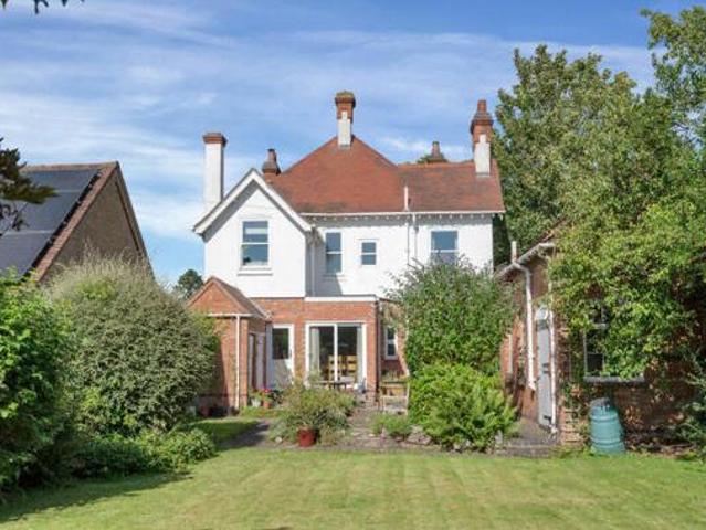 House for sale in Elmfield, Leicestershire