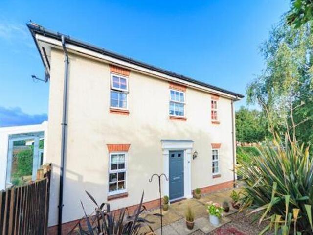 House for sale in Elmfield, Leicestershire