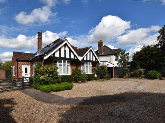 House for sale in Elmfield, Leicestershire