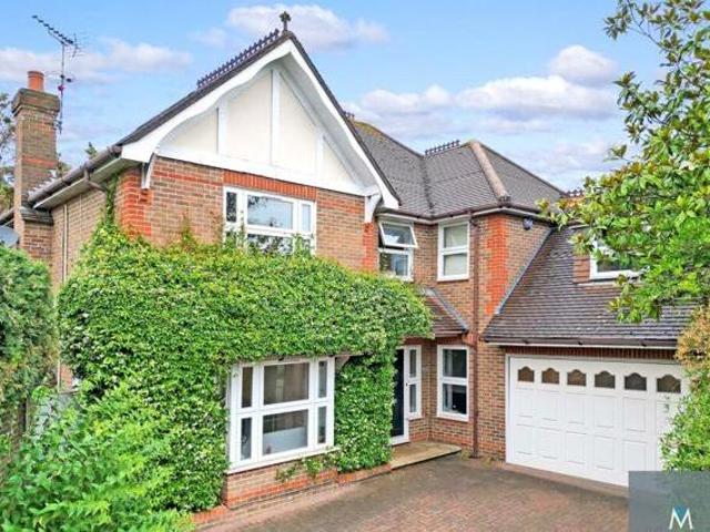 House for sale in Loughton, Epping Forest
