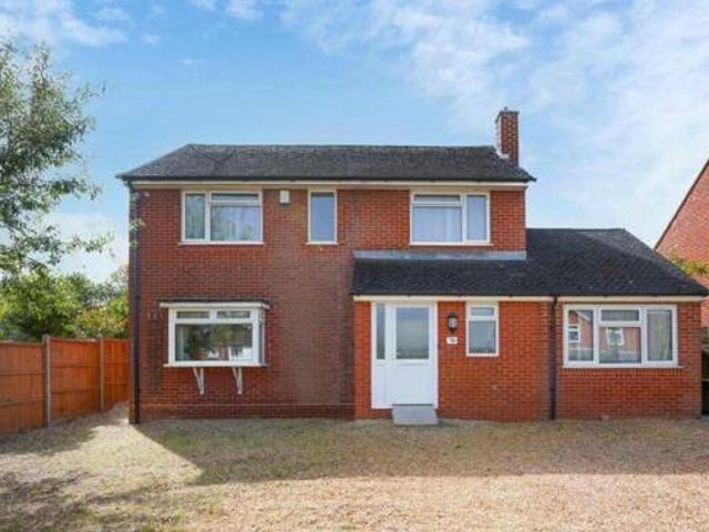 House for sale in Epping