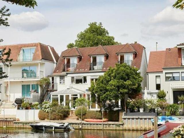 House for sale in Lyons, Greater London
