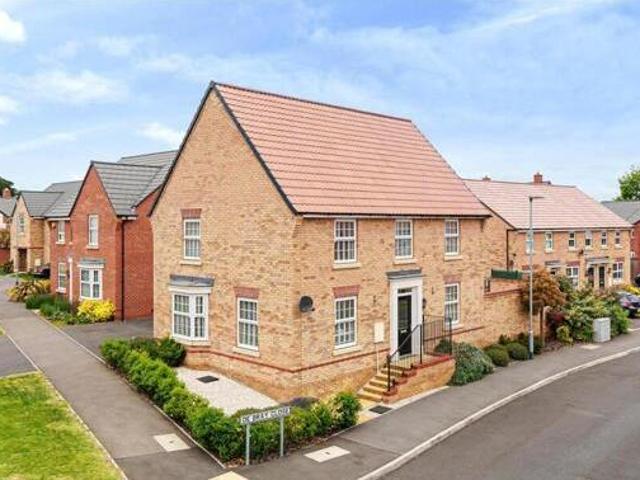 House for sale in Northampton, Northamptonshire