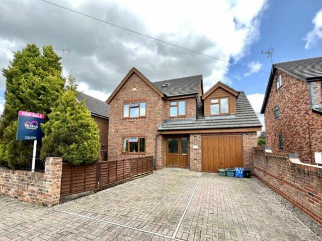 House for sale in Bromsberrow Heath, Gloucestershire