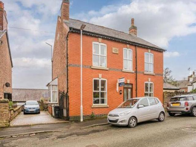 House for sale in Moss Rose, Macclesfield