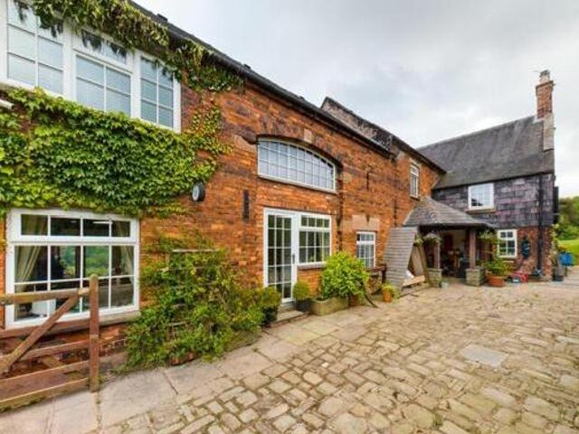 House for sale in Macclesfield, Cheshire East