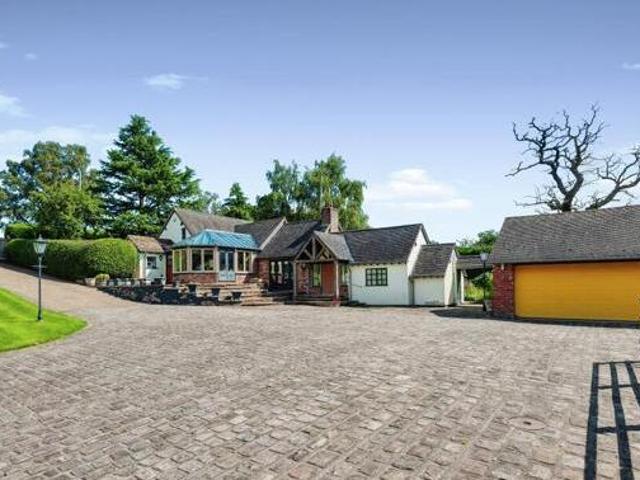 House for sale in Macclesfield