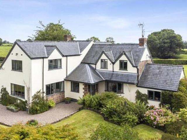 House for sale in Chorlton Lane, Cheshire