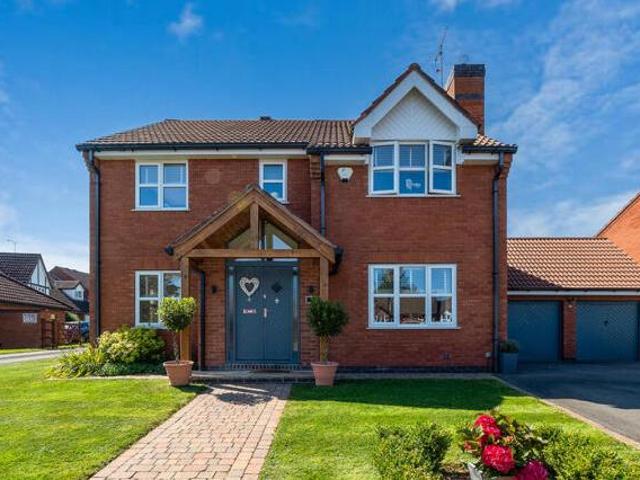 House for sale in Gun Hill, Warwickshire
