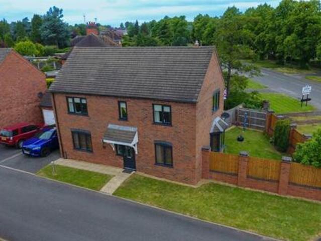 House for sale in Gun Hill, Warwickshire