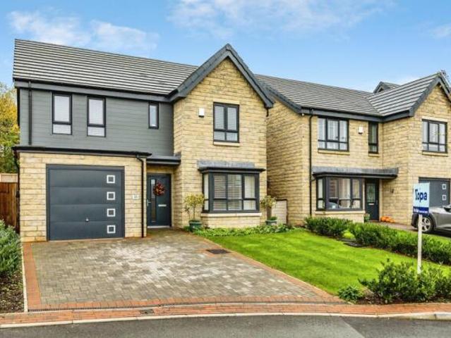 Farm for sale in Huddersfield, Kirklees
