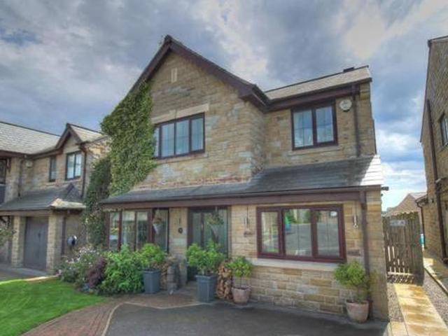 House for sale in Yorkshire And The Humber