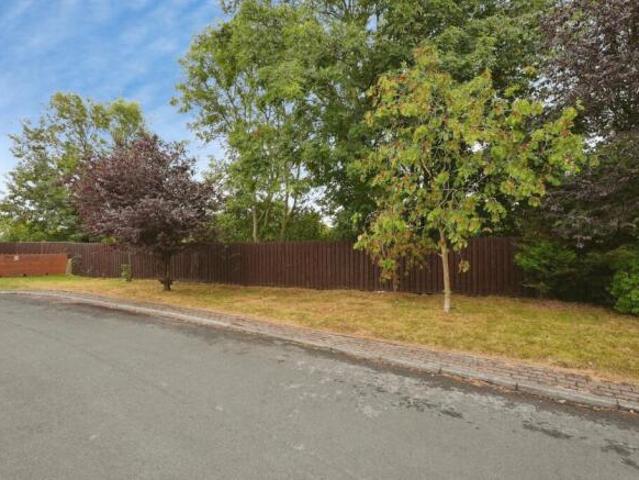 Farm for sale in Cleckheaton, West Yorkshire