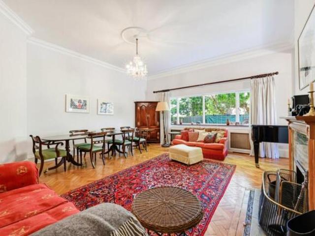 Farm for sale in Beckenham, Greater London