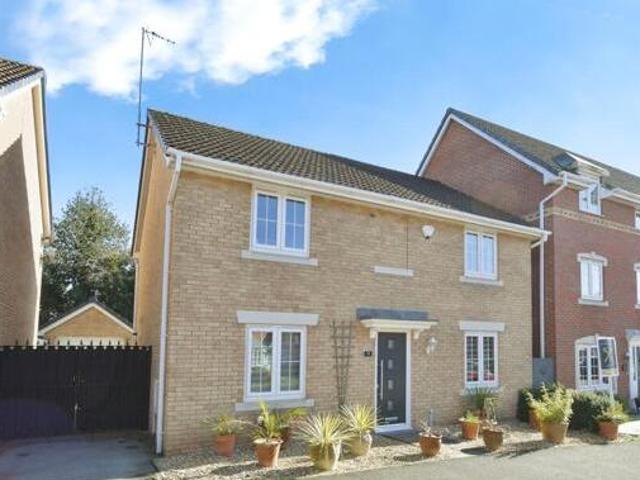 House for sale in Potters Corner, East Midlands