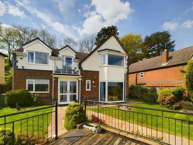 House for sale in Lyons, Greater London