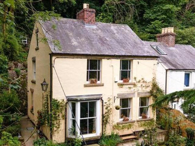House for sale in Froggatt, East Midlands