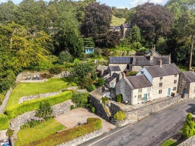 House for sale in Froggatt, East Midlands