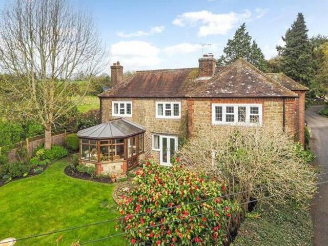 House for sale in Littlecote, West Sussex