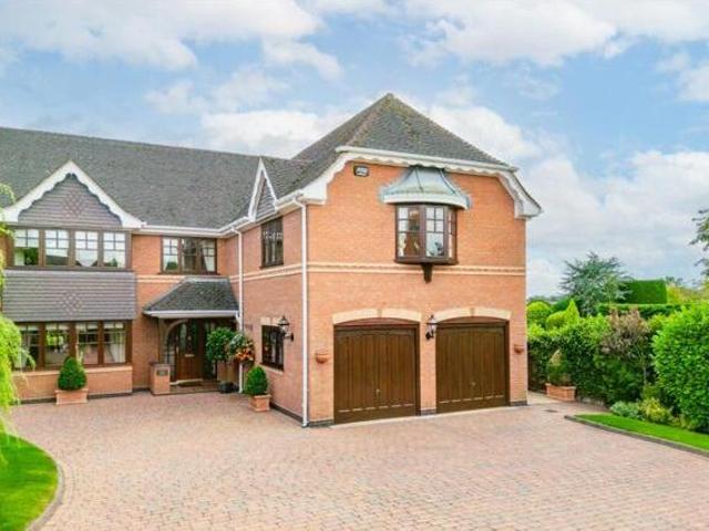 House for sale in Kettlebrook, Staffordshire