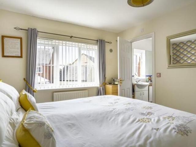 Farm for sale in Swindon, England