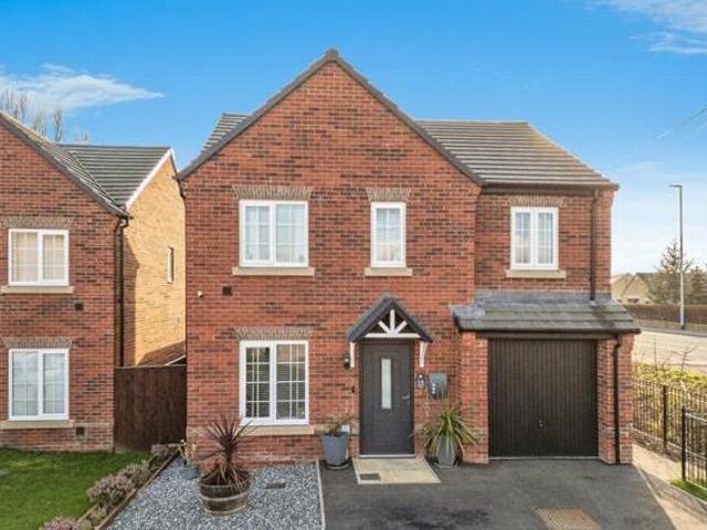 House for sale in Mirfield, West Yorkshire