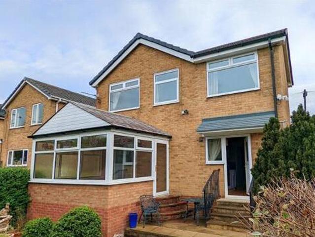 House for sale in Mirfield, West Yorkshire