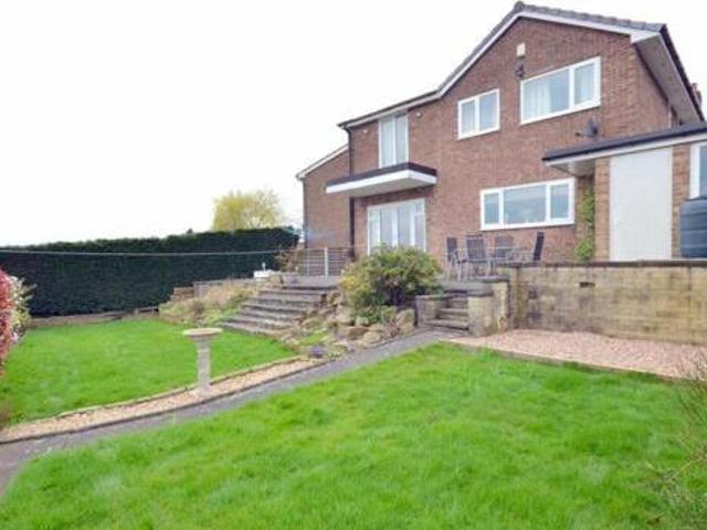 House for sale in Roberttown, West Yorkshire