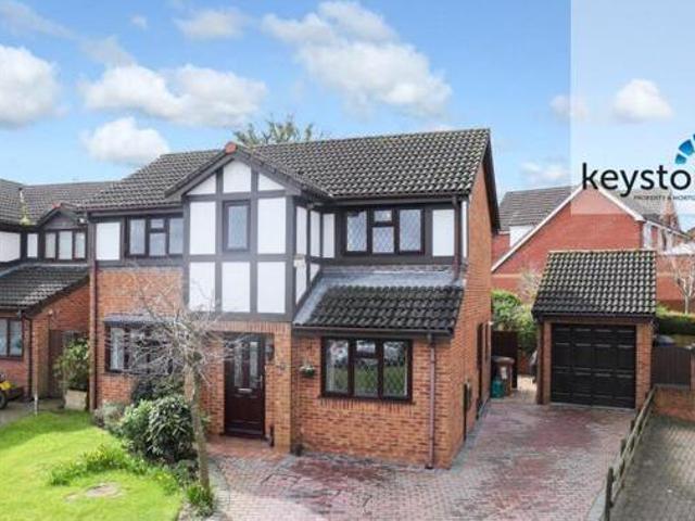 House for sale in Mold