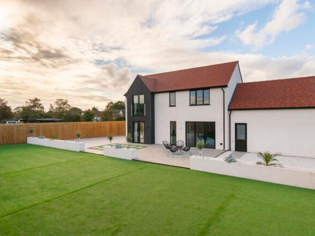 Farm for sale in Hallen, West of England