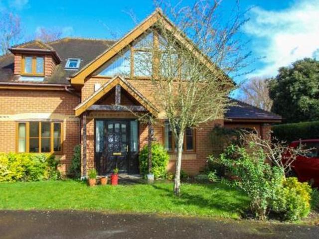 House for sale in Barton Stacey, Hampshire