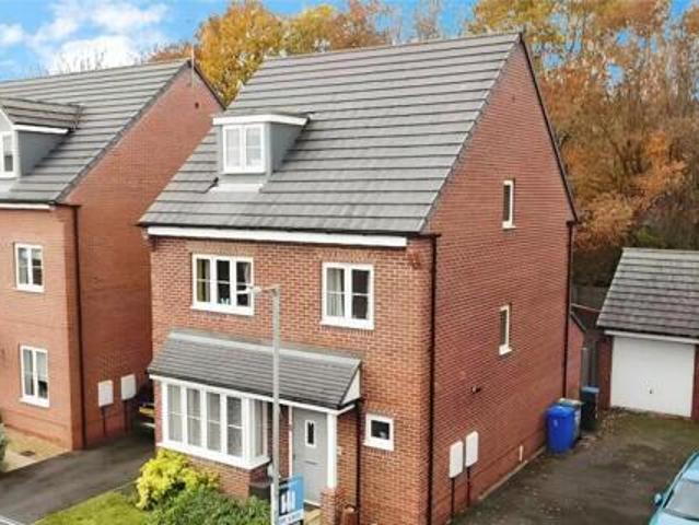 House for sale in Lyons, Greater London