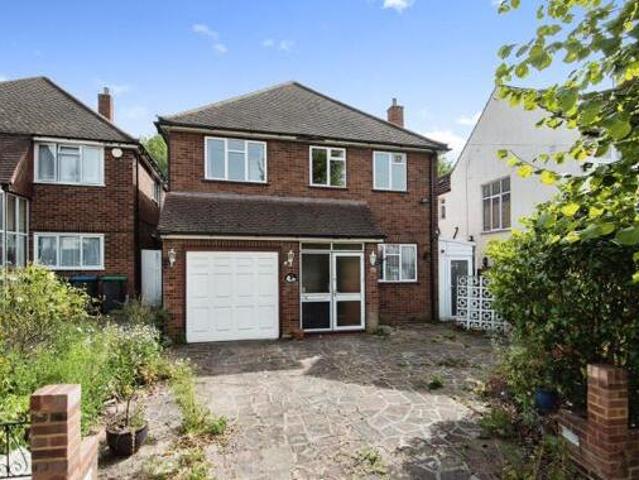 House for sale in New Malden, Greater London