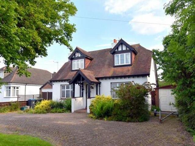 House for sale in New Malden, Greater London