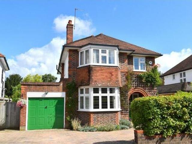 House for sale in New Malden, Greater London