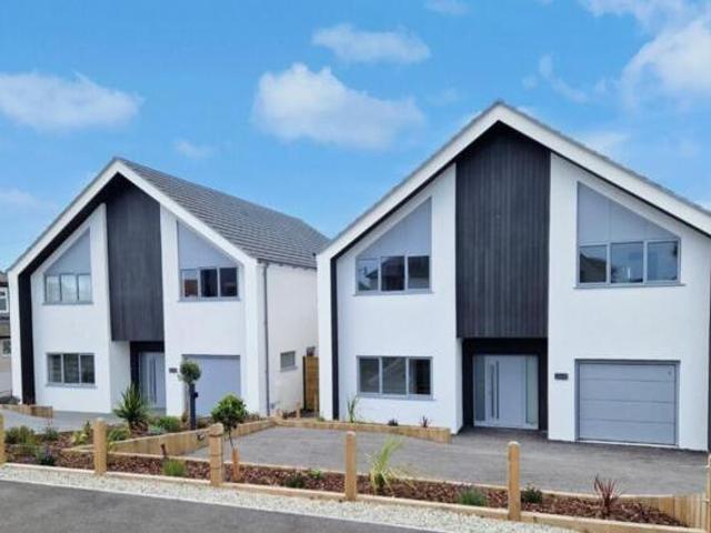 House for sale in Folkestone, Kent