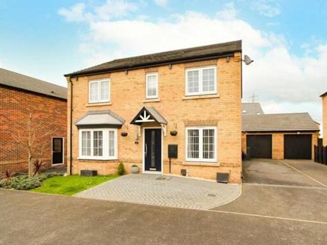 House for sale in New Rossington, Doncaster