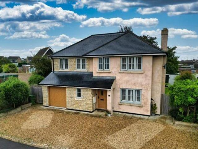 House for sale in Newport Pagnell