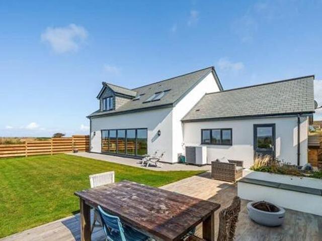 House for sale in Newquay, Cornwall