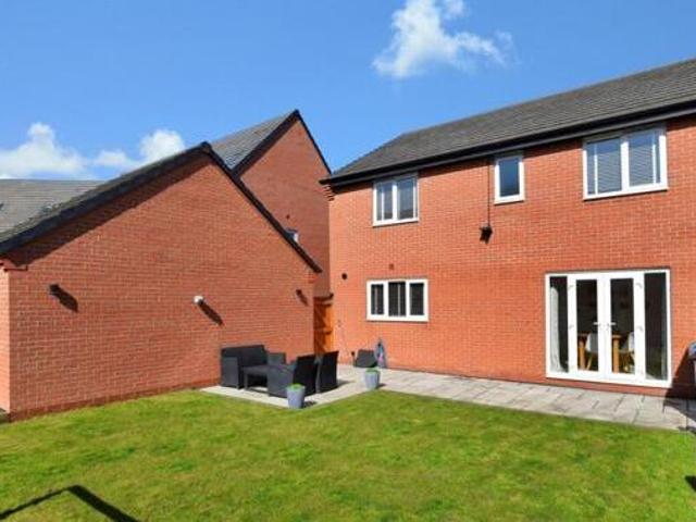 House for sale in Widnes, Liverpool City Region